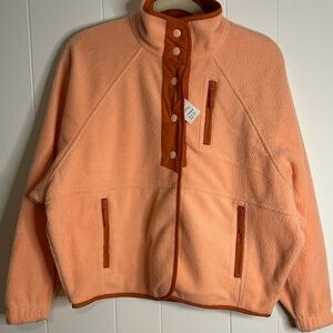 American Eagle Peach fleece NWT